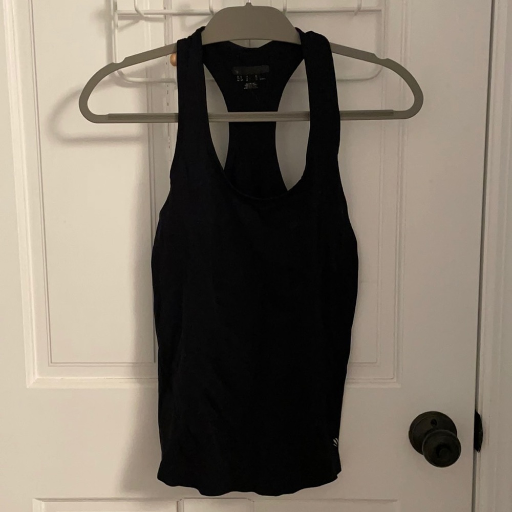 Workout tank top
